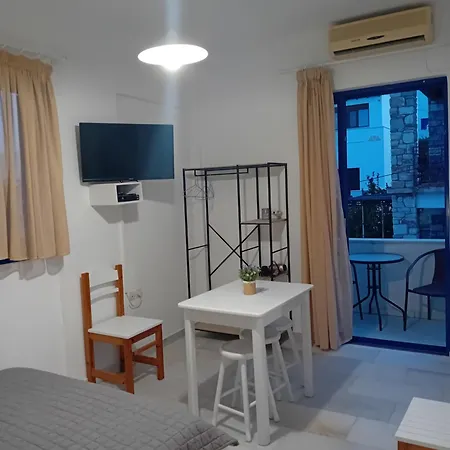Ippokampos Hotell *